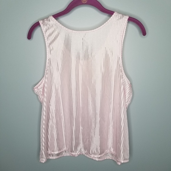 4/$24 {Vintage} Pink Flower Lace Design Night Cami - Picture 4 of 5